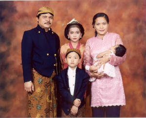 sumarsonohsfamily-1.jpg